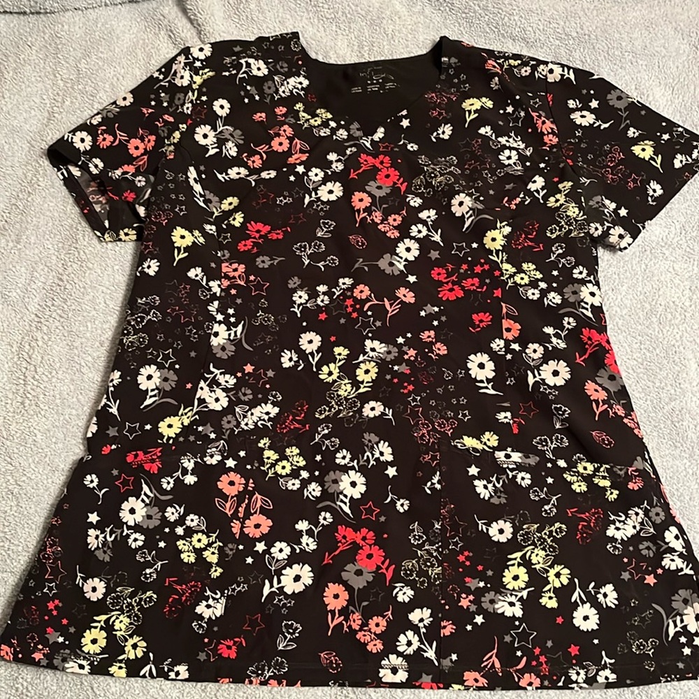 Infinity Scrub Top